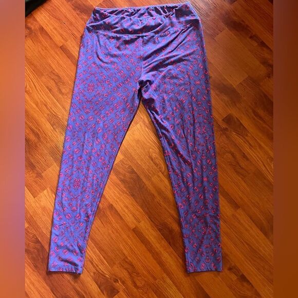 LuLaRoe Tall and Curvy Comfortable Purple and pink leggings. Gently used. - Picture 1 of 8